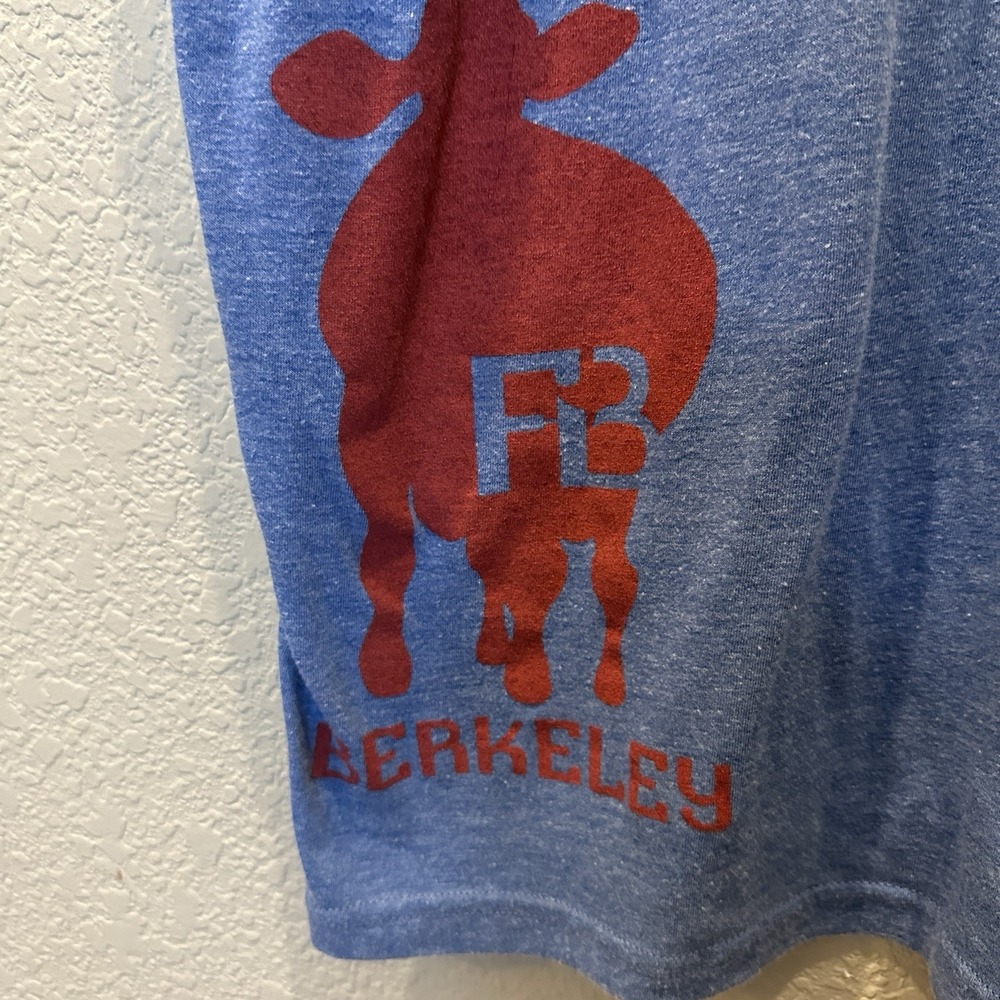 Farm Burger Grass Fed Beef Berkeley T-shirt Men's XXL Blue Red Cow